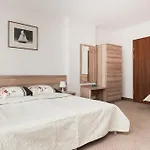 Portowa - 120 Metrow Od Plazy Bed & Breakfast