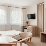 Portowa - 120 Metrow Od Plazy Bed & Breakfast