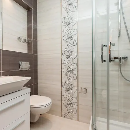 Portowa - 120 Metrow Od Plazy 3* Dziwnów