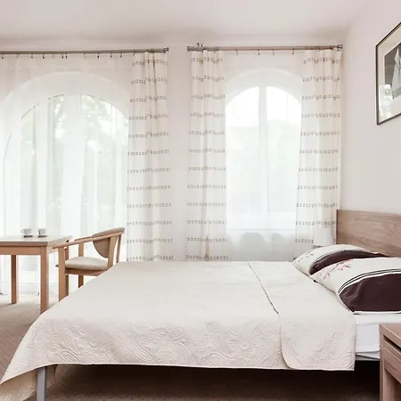 Couette-café Portowa 3*