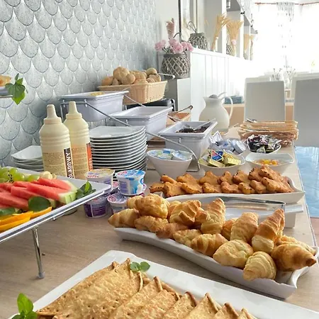 Panzió Portowa - 120 Metrow Od Plazy 3*