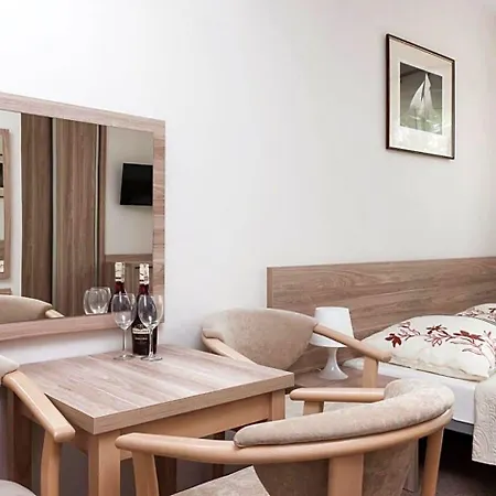 Portowa - 120 Metrow Od Plazy 3* Dziwnów