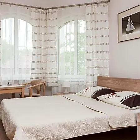 B&B Portowa - 120 Metrow Od Plazy 3*