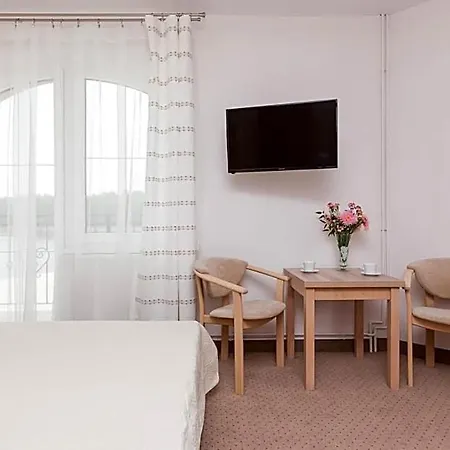 Portowa - 120 Metrow Od Plazy Bed & Breakfast 3*