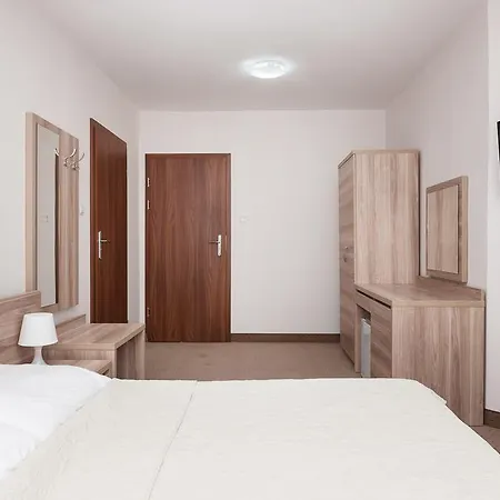 Panzió Portowa - 120 Metrow Od Plazy