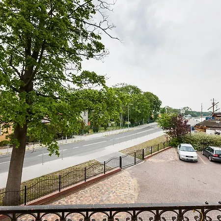 Panzió Portowa - 120 Metrow Od Plazy Dziwnów